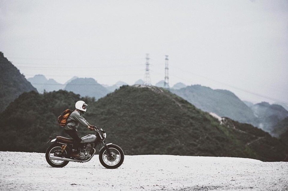 Motorbiking from Hanoi to Mai Chau Valley via Deo Da Trang